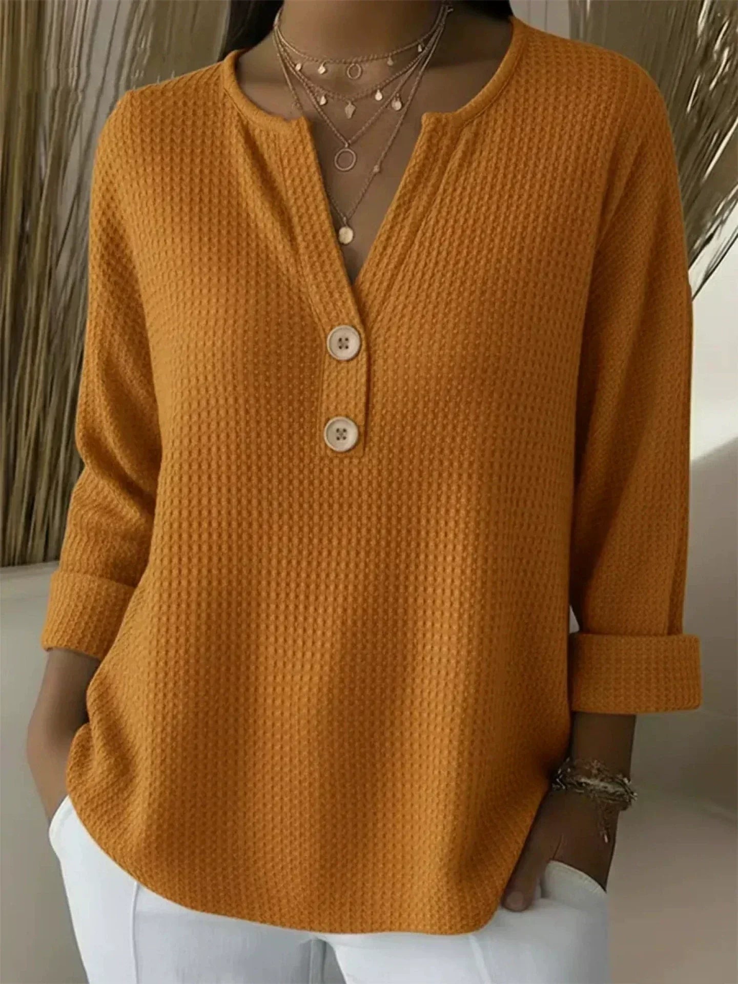Alina | Camiseta Henley Acogedora